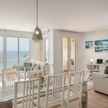 Vista Formosa I By An Island