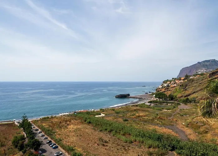 Vista Formosa I By An Island Funchal (Madeira)