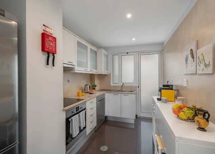 Vista Formosa I By An Island *