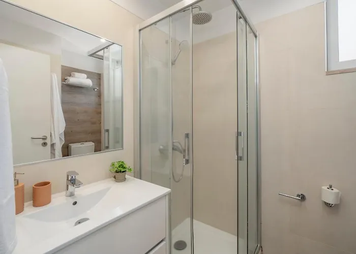 Vista Formosa I By An Island Funchal (Madeira)